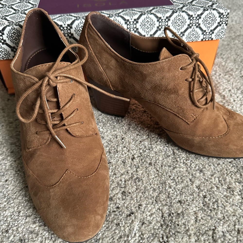 Brown Suede Oxford Lace-Up Shoes
